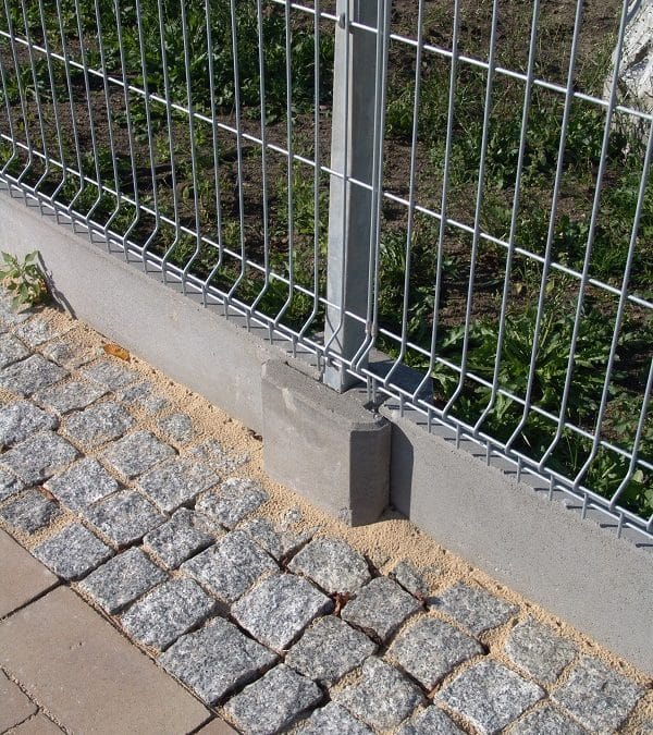 Podmurówki i ogrodzenia